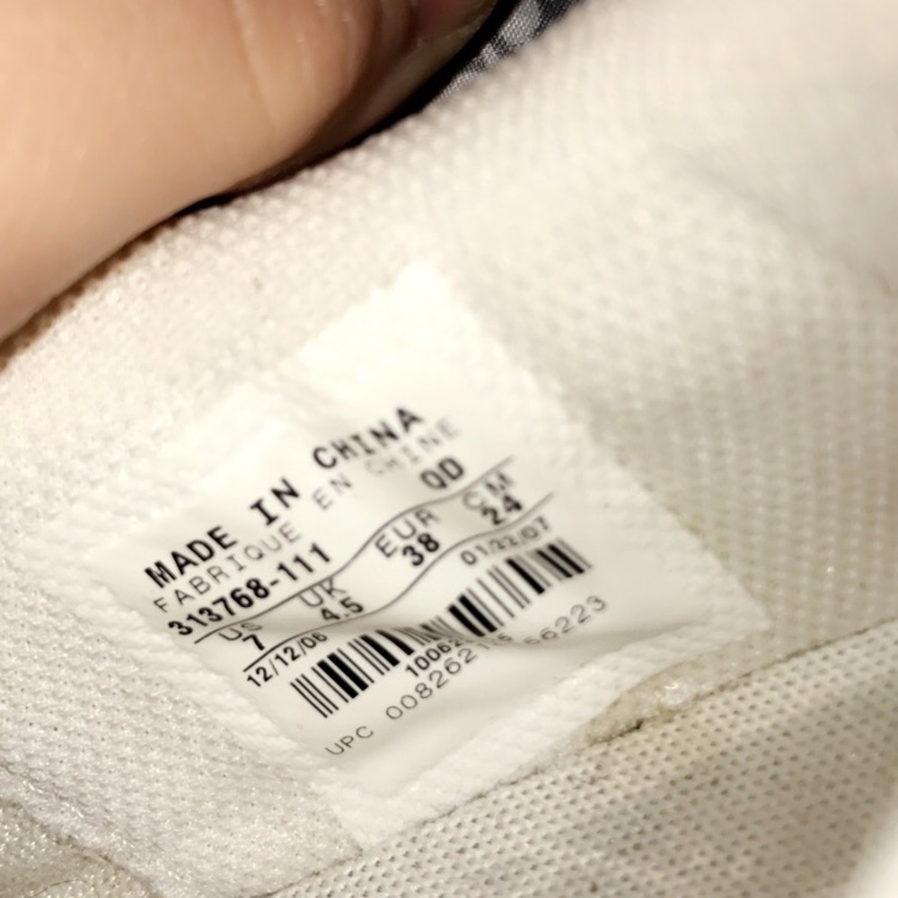 Nike cheer shoes